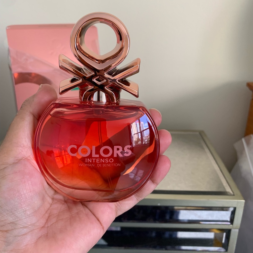 United Colors of Benetton Intenso Red Perfume - Picture 3 of 6